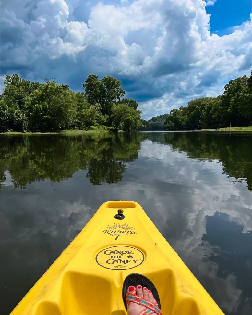 kayak near bettys island